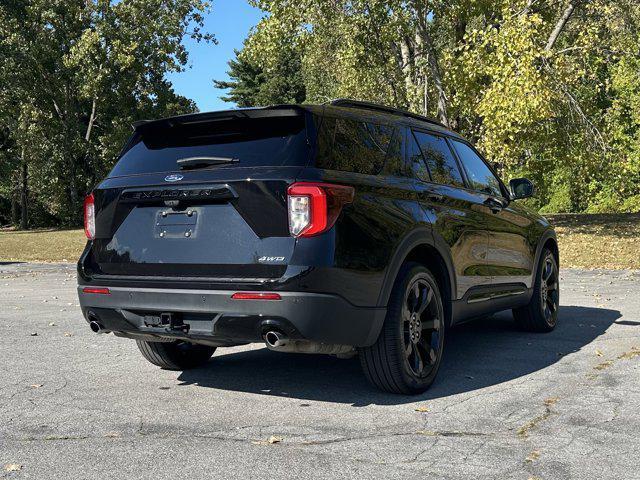 Photo of 2022 Agate Black Metallic Ford Explorer