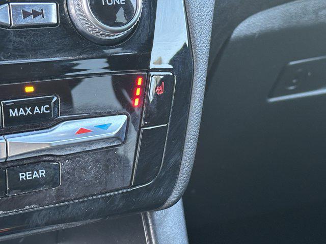 Photo of 2022 Agate Black Metallic Ford Explorer