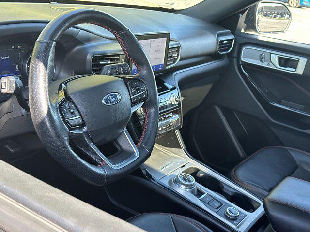 Photo of 2022 Agate Black Metallic Ford Explorer