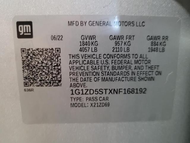 Photo of 2022 Silver Ice Metallic Chevrolet Malibu