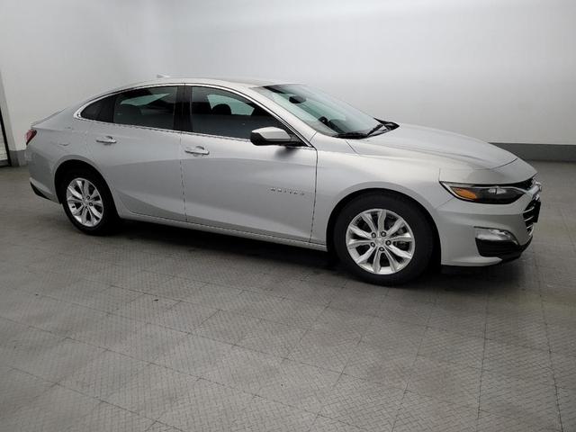 Photo of 2022 Silver Ice Metallic Chevrolet Malibu