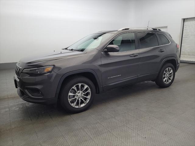 Photo of 2019 Gray Jeep Cherokee