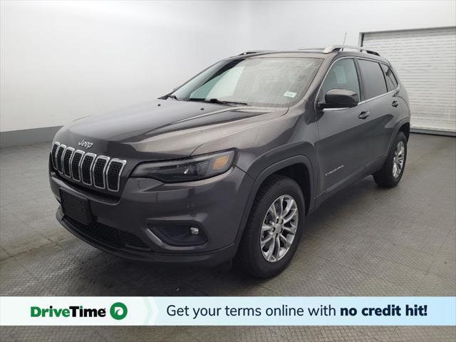 Photo of 2019 Gray Jeep Cherokee