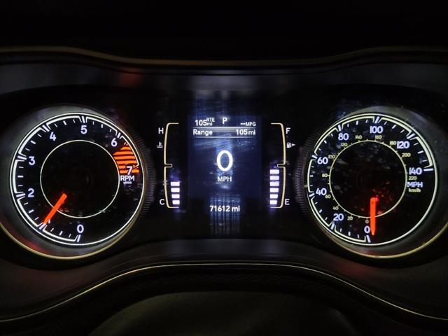 Photo of 2019 Gray Jeep Cherokee