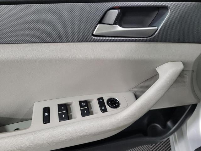 Photo of 2018 Symphony Silver Hyundai SONATA