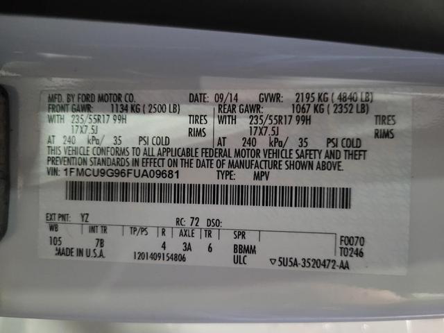 Photo of 2015 White Ford Escape
