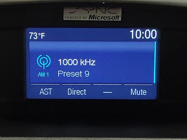 Photo of 2015 White Ford Escape