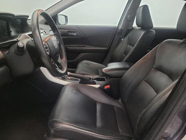 Photo of 2015 Gray Honda Accord