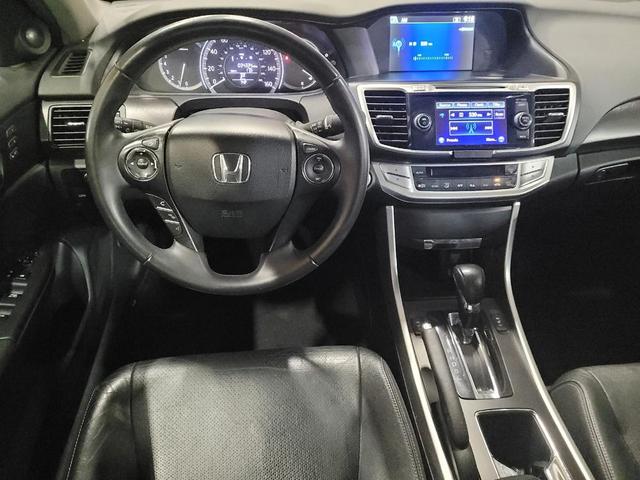 Photo of 2015 Gray Honda Accord