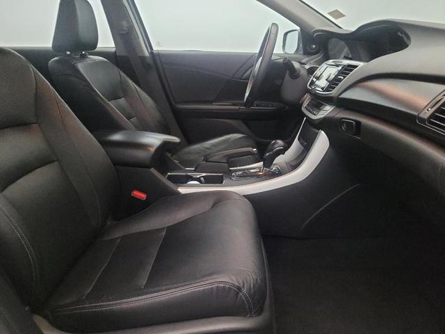 Photo of 2015 Gray Honda Accord
