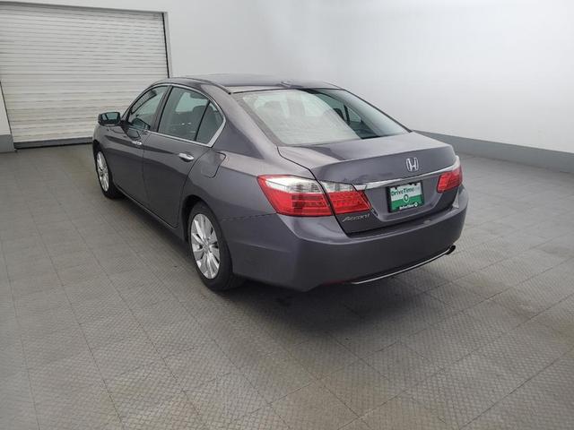 Photo of 2015 Gray Honda Accord