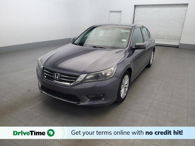 Photo of 2015 Gray Honda Accord