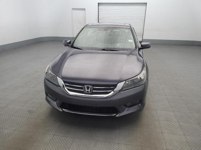 Photo of 2015 Gray Honda Accord