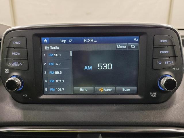 Photo of 2020 Quartz White Hyundai SANTA FE