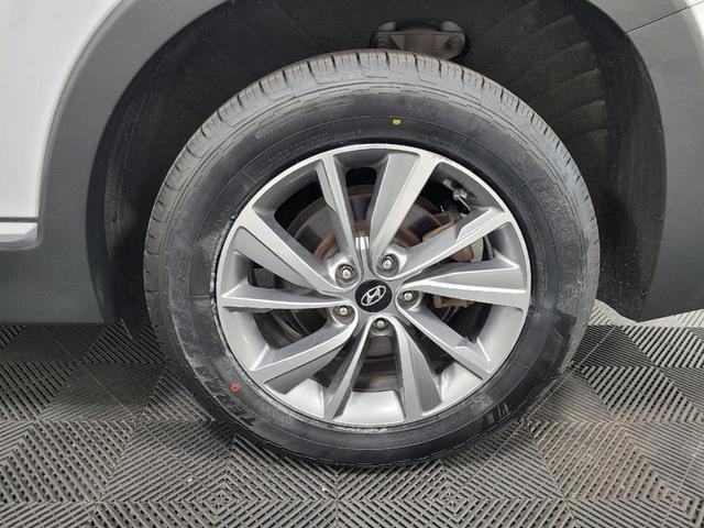 Photo of 2020 Quartz White Hyundai SANTA FE