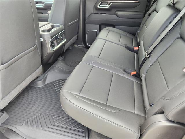 Photo of 2025 Summit White Chevrolet Silverado 2500