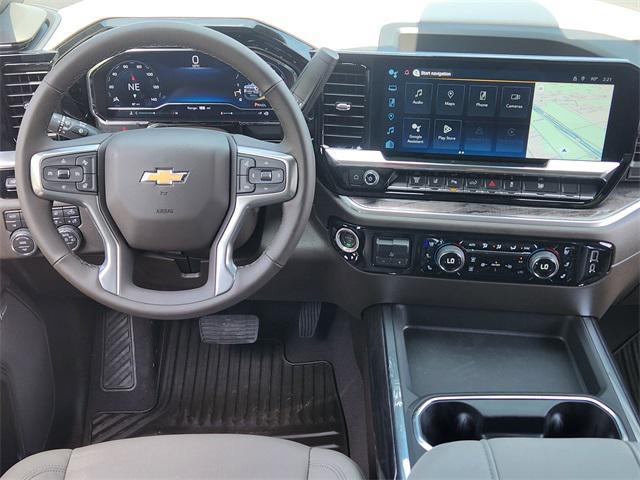 Photo of 2025 Summit White Chevrolet Silverado 3500