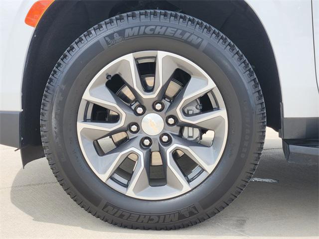 Photo of 2021 Summit White Chevrolet Tahoe