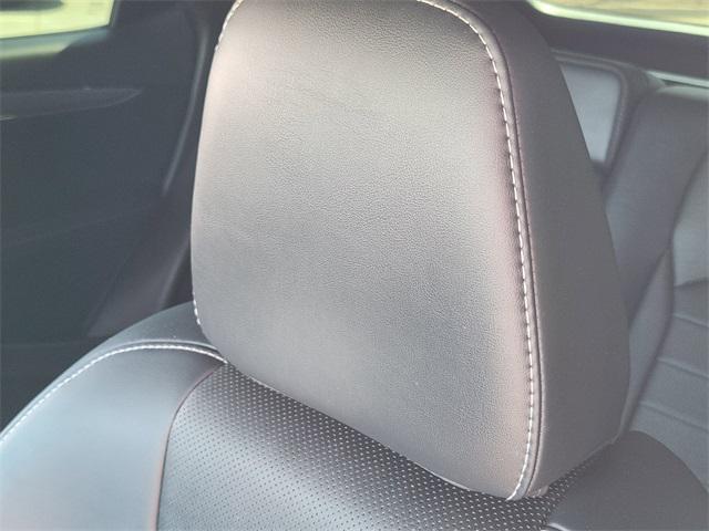 Photo of 2022 White Lexus RX 350