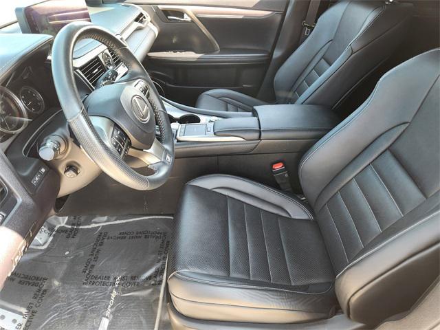 Photo of 2022 White Lexus RX 350