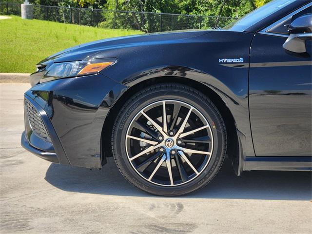 Photo of 2021 Black Toyota Camry