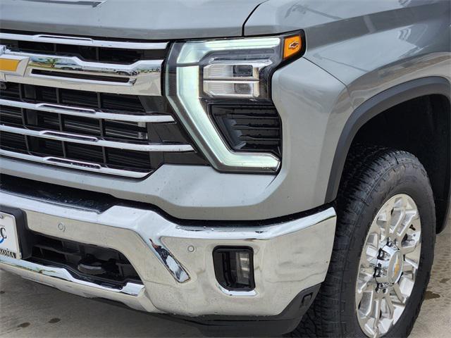 Photo of 2025 Sterling Gray Metallic Chevrolet Silverado 2500