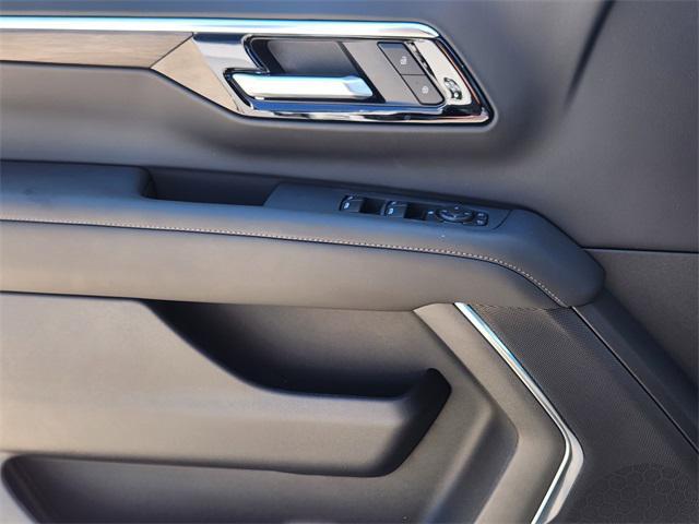 Photo of 2026 Summit White Chevrolet Tahoe