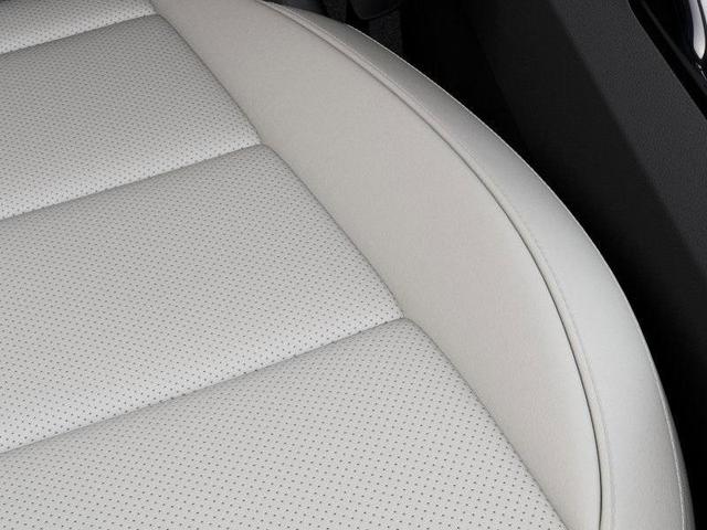 Photo of 2025 Glacial White Pearl Kia Telluride