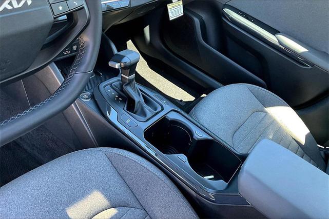 Photo of 2025 Deep Sea Blue Kia K4