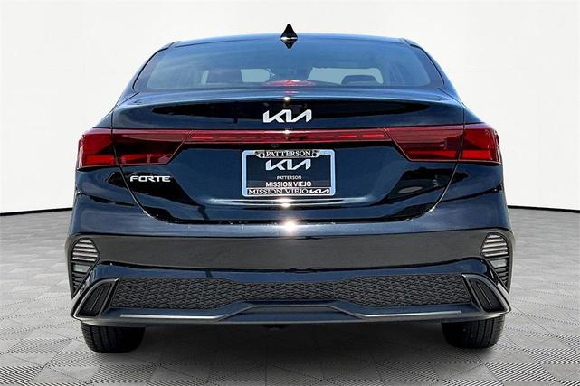 Photo of 2023 Aurora Black Pearl Kia Forte