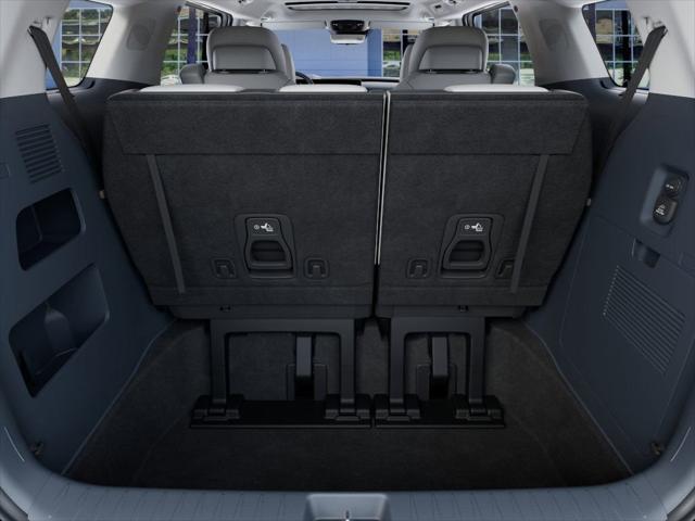 Photo of 2026 Snow White Pearl Kia Carnival Hybrid