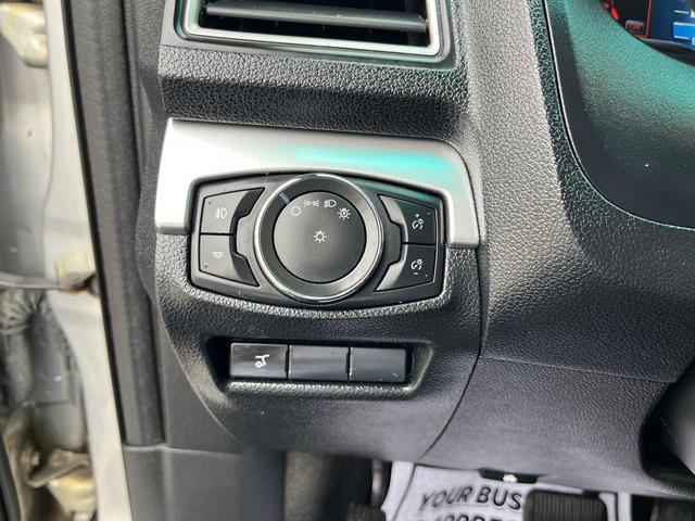 Photo of 2017 Ingot Silver Ford Explorer