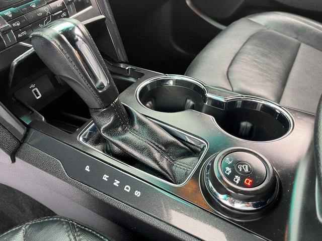 Photo of 2017 Ingot Silver Ford Explorer