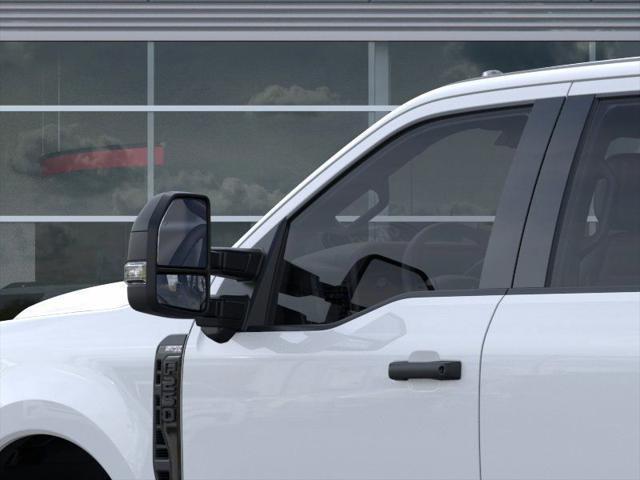 Photo of 2025 Oxford White Ford F-250