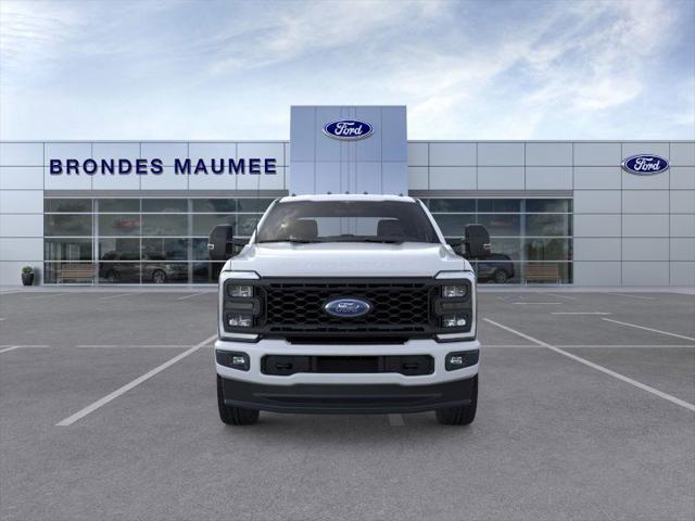 Photo of 2025 Oxford White Ford F-250