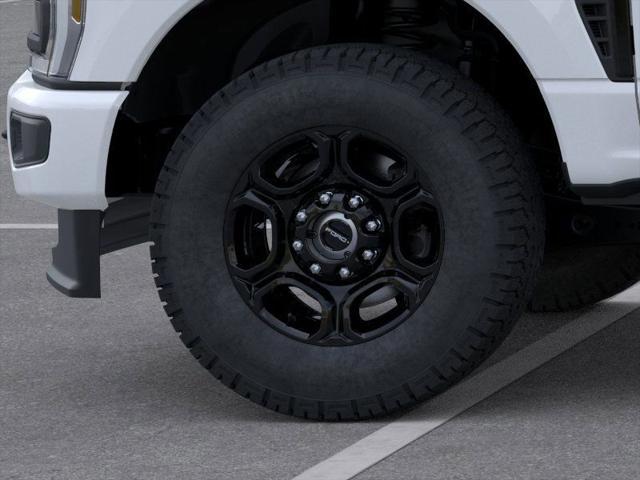 Photo of 2025 Oxford White Ford F-250