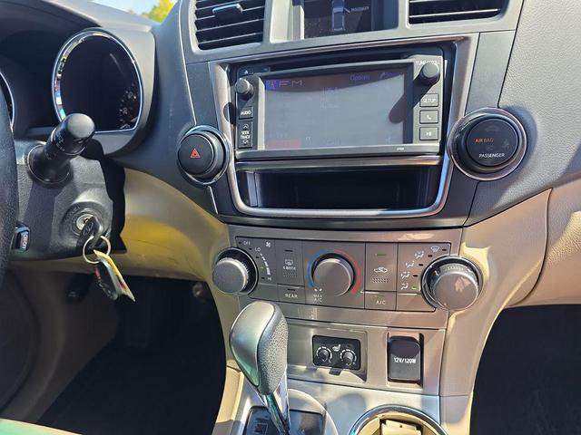 Photo of 2013  Toyota Highlander