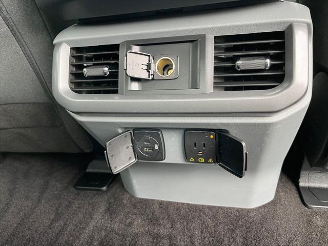 Photo of 2022 Oxford White Ford F-150