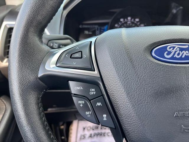 Photo of 2022 Forged Green Metallic Ford Edge