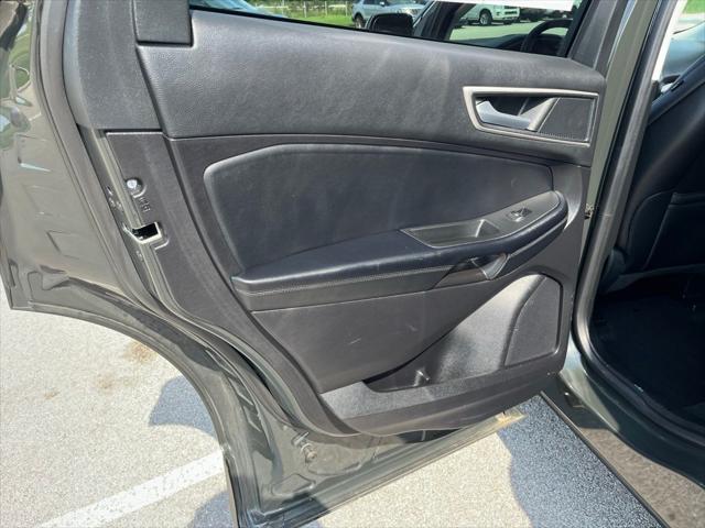 Photo of 2022 Forged Green Metallic Ford Edge