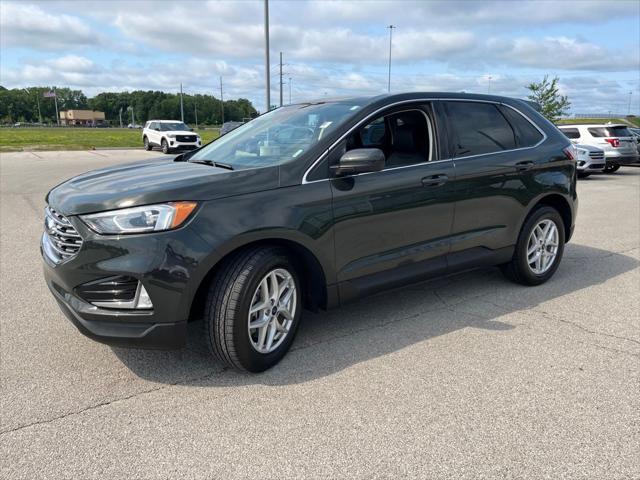 Photo of 2022 Forged Green Metallic Ford Edge