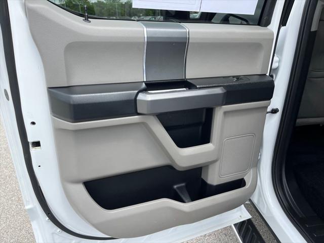 Photo of 2017 Oxford White Ford F-150