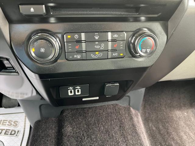 Photo of 2017 Oxford White Ford F-150