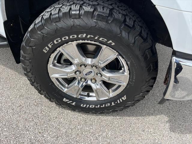 Photo of 2017 Oxford White Ford F-150