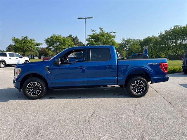 Photo of 2022 Atlas Blue Metallic Ford F-150