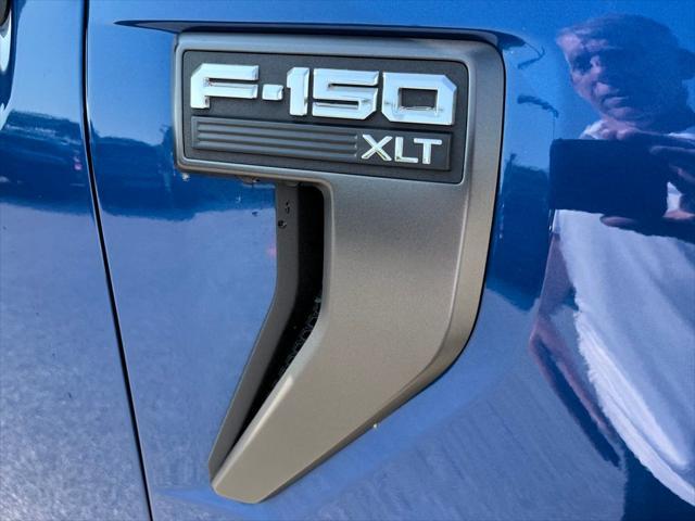 Photo of 2022 Atlas Blue Metallic Ford F-150