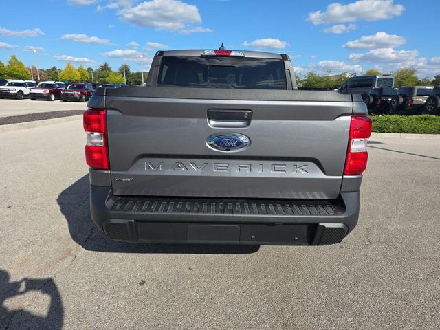 Photo of 2023 Carbonized Gray Metallic Ford Maverick