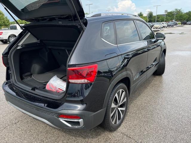 Photo of 2022 Deep Black Pearl Volkswagen Taos