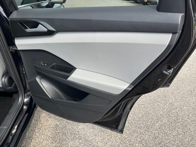 Photo of 2022 Deep Black Pearl Volkswagen Taos