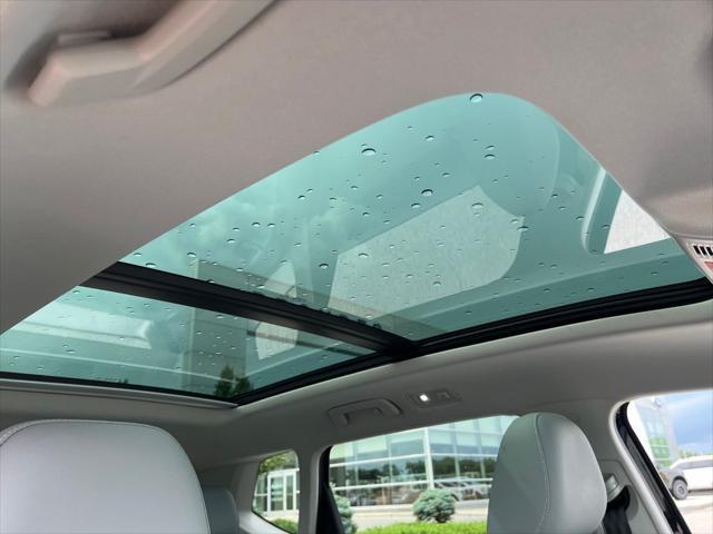 Photo of 2022 Deep Black Pearl Volkswagen Taos